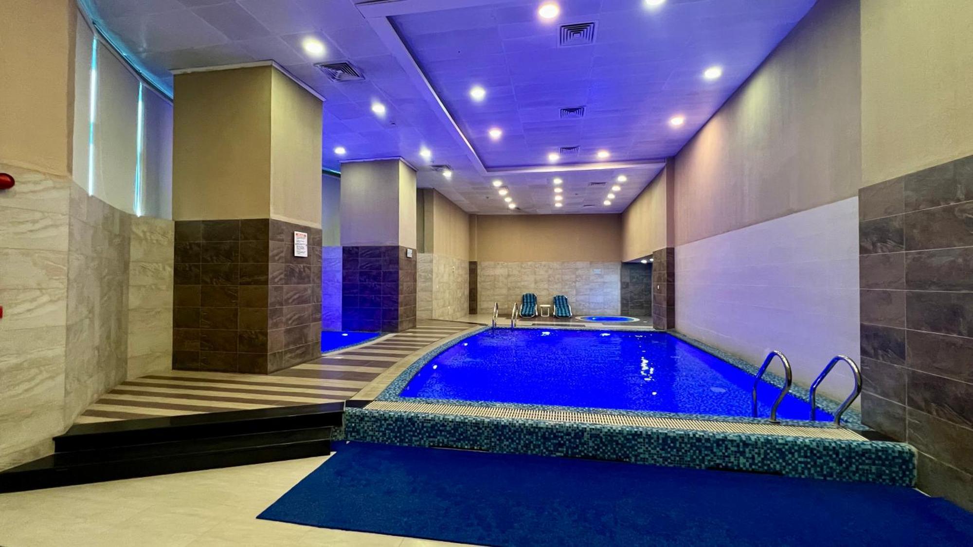 Centaurus Apartment Исламабад Екстериор снимка